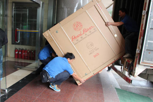 红安钢琴贵重工艺品无忧运